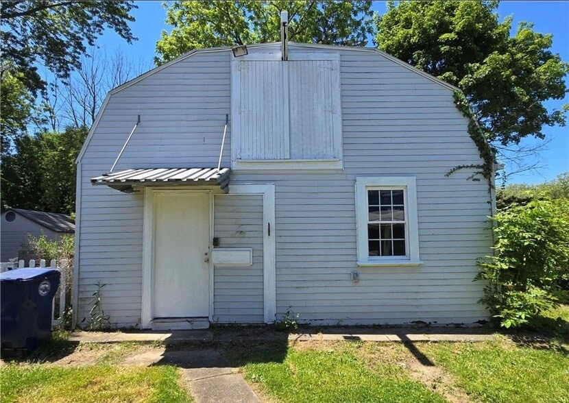 Building Photo - 484 79th St