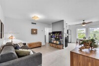 Building Photo - 820 Salzedo St