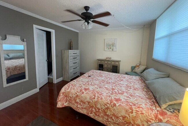 Building Photo - 2809 Florida Blvd