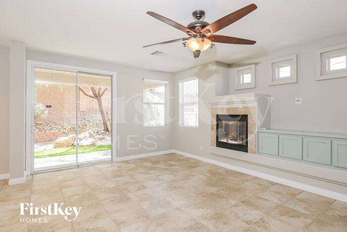 Building Photo - 1109 Aspen Cliff Dr