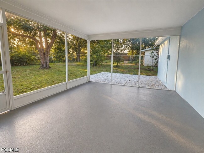Building Photo - 2079 E Tobago Cir