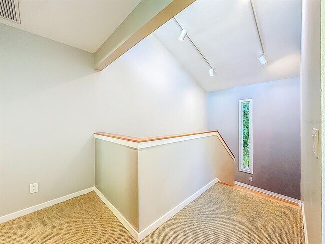 Building Photo - 1351 Willow Brk Dr