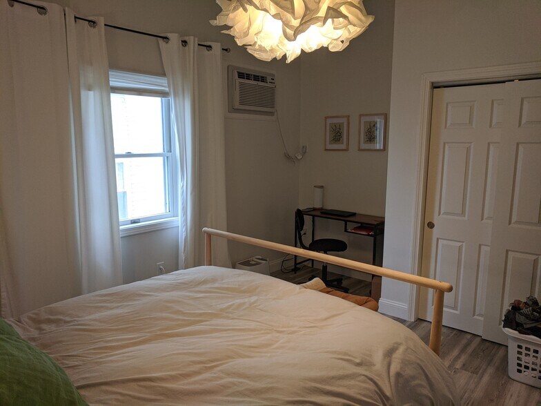 Building Photo - 11 Nichols Ave