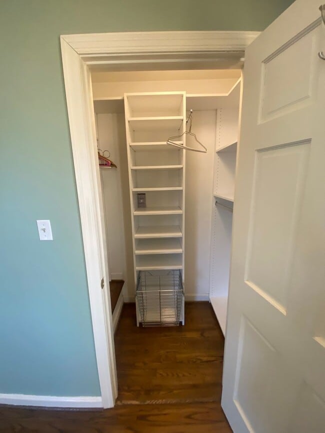 Building Photo - 22 Mt Vernon Ave