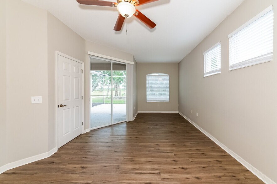 Building Photo - 1252 Millbrook Cir