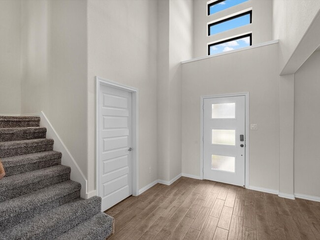 Building Photo - 40575 Goldeneye Pl