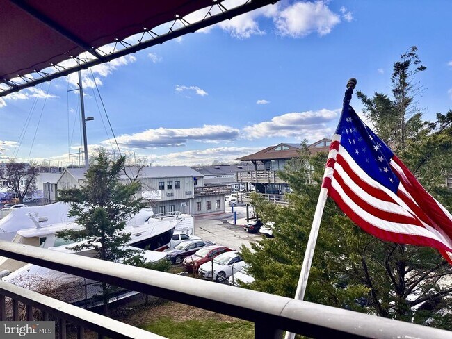 Building Photo - 100 Severn Ave