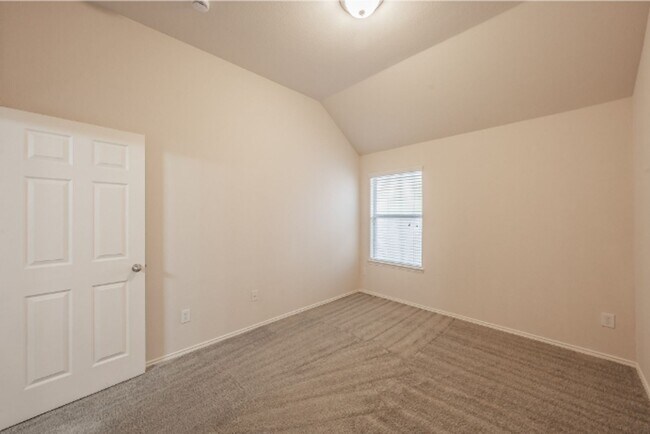 Building Photo - 9916 Channing Rd