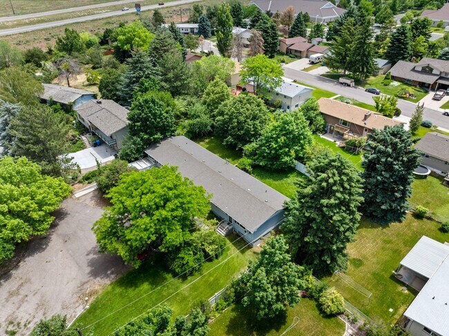 Building Photo - Rice St (17/19)