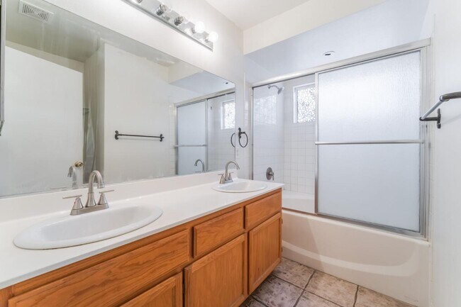 Building Photo - 3640 Copper Cactus Dr