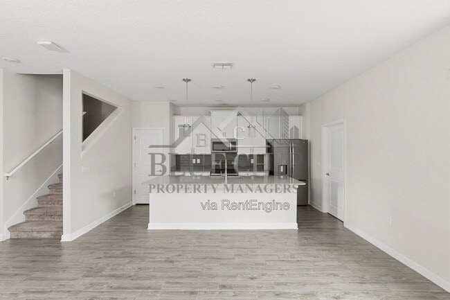 Building Photo - 11933 Prologue Ave