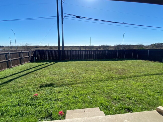 Building Photo - 3 BEDROOMS, COMMUNITY POOL, BELTON ISD