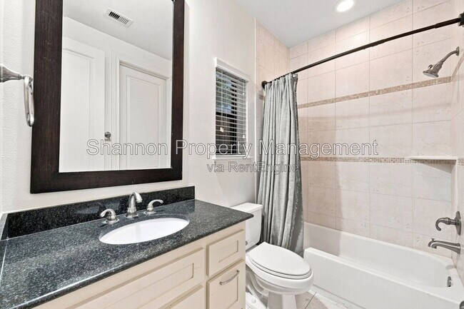 Building Photo - 9609 Pemberton Cres Dr