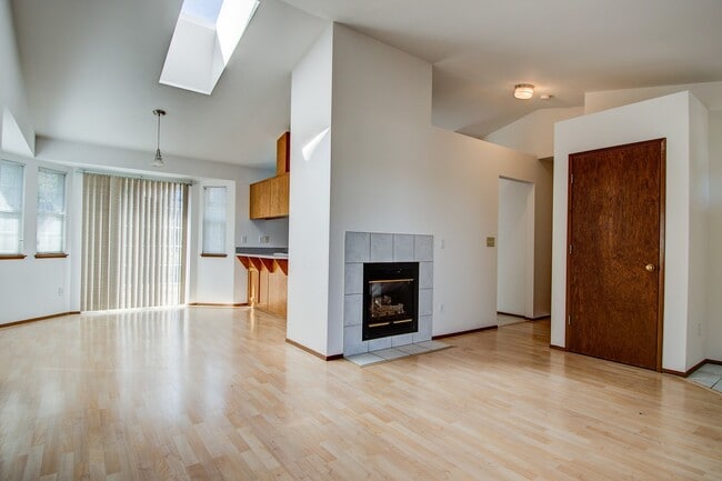 Building Photo - Three-Bedroom Rambler off Ft. Nugent Rd.