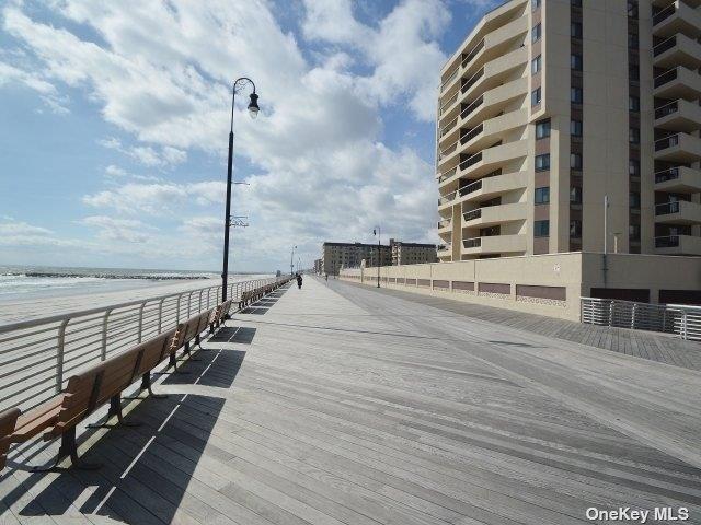 Building Photo - 360 Shore Rd