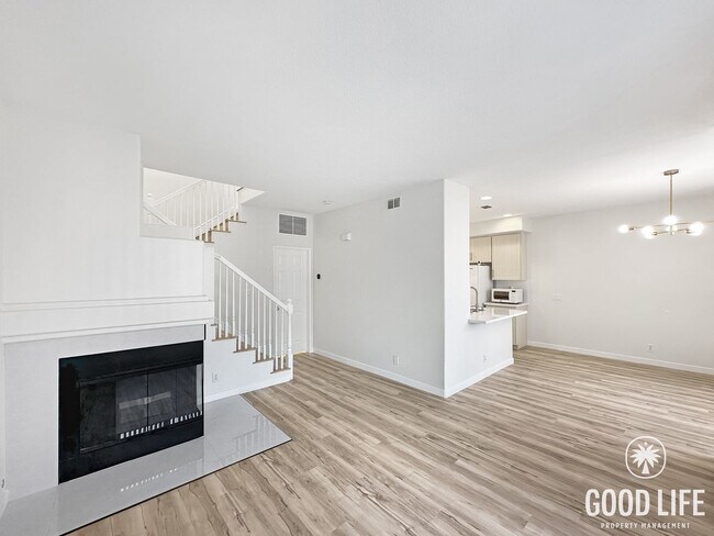 Building Photo - Fully Renovated 2BD/2.5BA in Aliso Viejo | Fireplace, Private Patio, Pool/Spa & Attached Garage