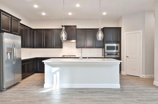 Building Photo - 2206 Bridgeport Path Dr