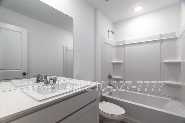 Building Photo - 8523 Loska Grn