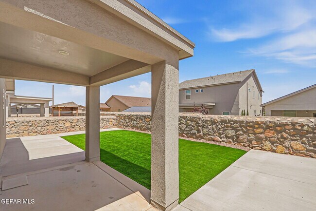 Building Photo - 10624 Hidden Chapel Pl