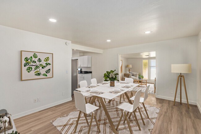 Building Photo - 2012 S Granada Dr