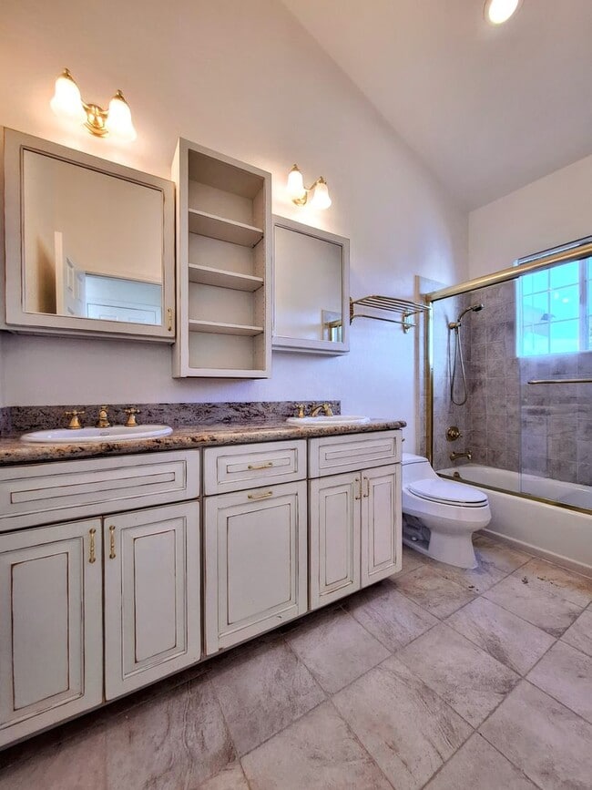Building Photo - 802 Schooner Bay Dr