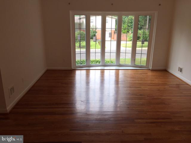 Building Photo - 9301 Kirkdale Rd