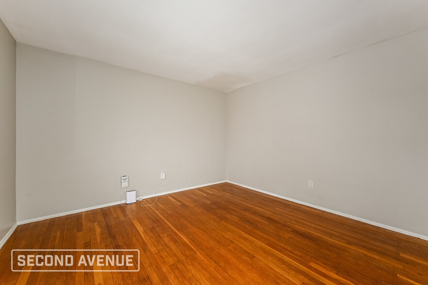 Building Photo - 36 Apennine Rd