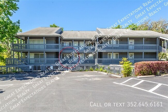 Building Photo - 20800 River Dr