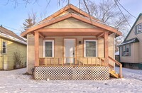 Building Photo - For Rent – Updated 2 Bedroom, 1 Bath Home