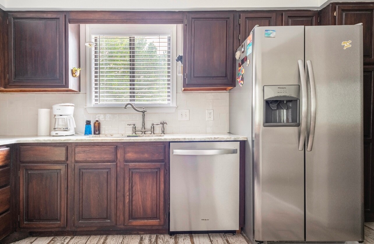 Building Photo - 322 Summit Dr