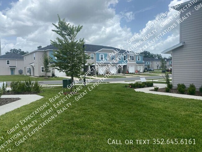 Building Photo - 4859 SW 81st Lp