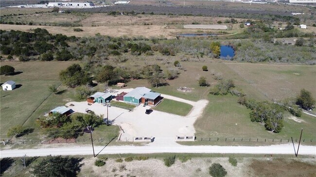 Primary Photo - 680 Grant Harris Rd