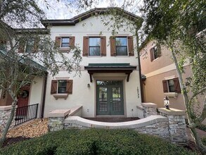 Building Photo - Newly renovated 4 Bedroom 3 1/2 Bathroom T...