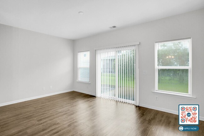 Building Photo - 1.5 Miles to Downtown Bluffton – Dive Into...