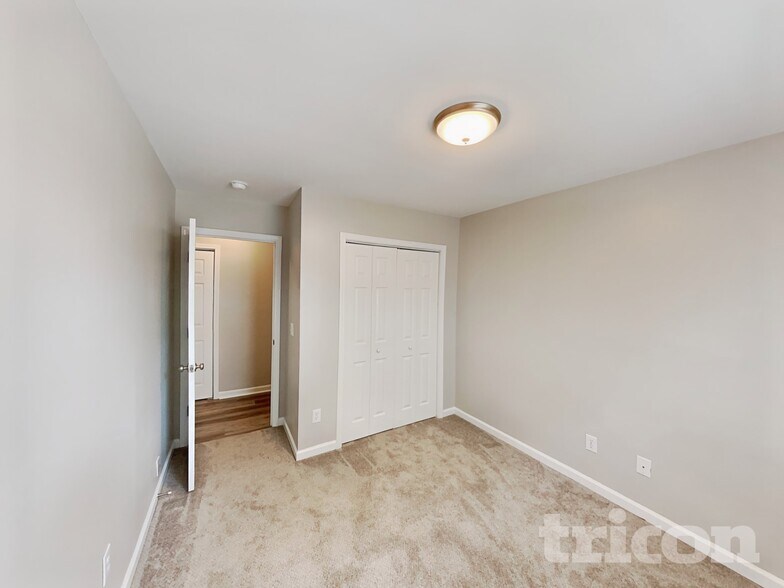 Building Photo - 3871 Range Crest Ct