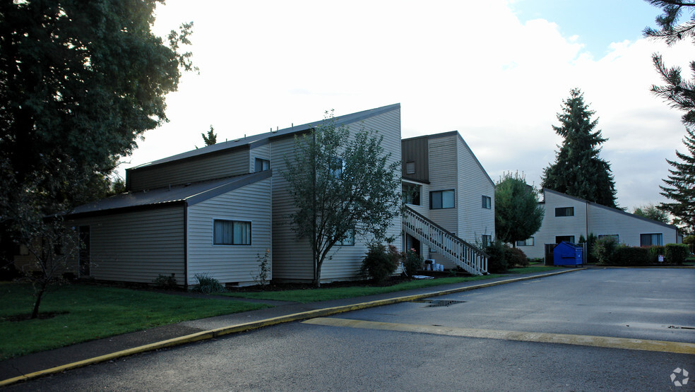 Primary Photo - Pheasant Park Apartments