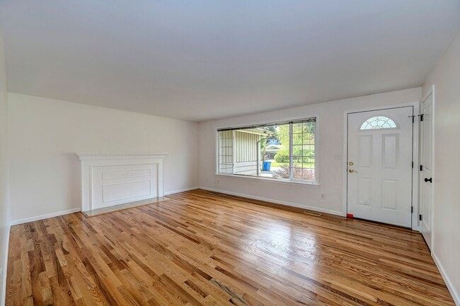 Building Photo - Lynnwood Rambler