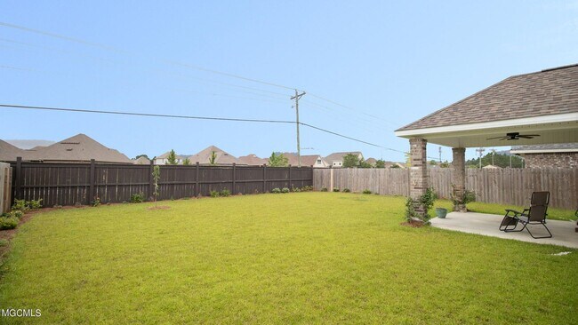 Building Photo - OCEAN SPRINGS SCHOOLS  - BEAUTIFUL HOME IN...