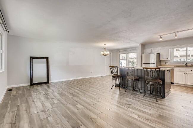 Building Photo - 4641 W Tufts Ave