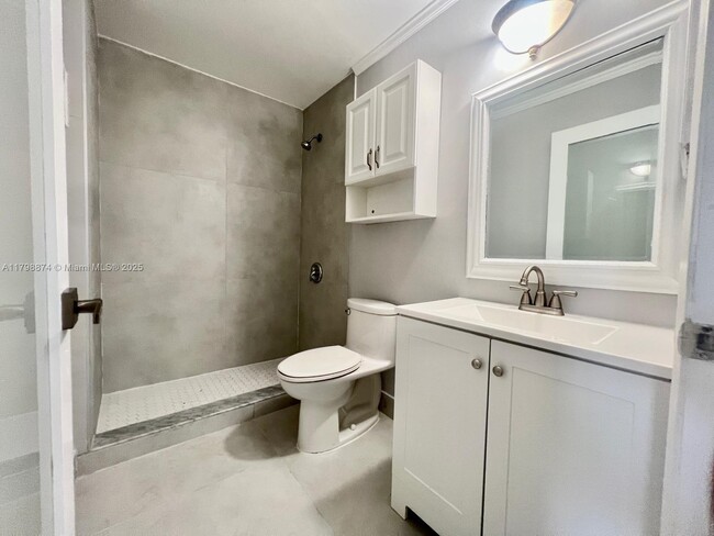 Building Photo - 15711 SW 137th Ave