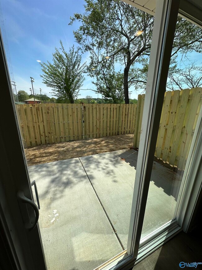 Building Photo - 4113 Hudson Ct SW