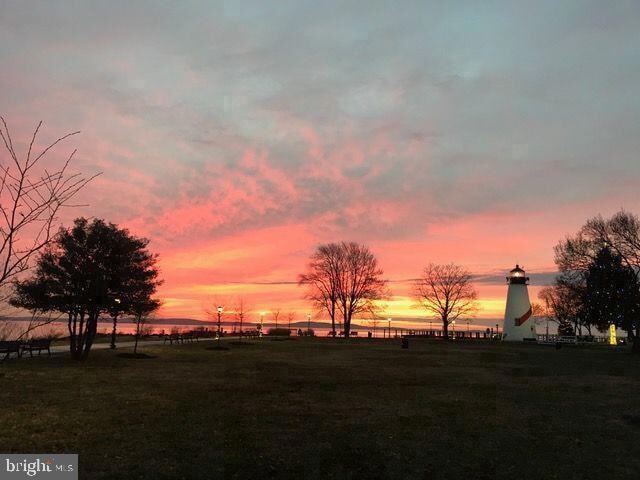 Building Photo - 82 Fountain St