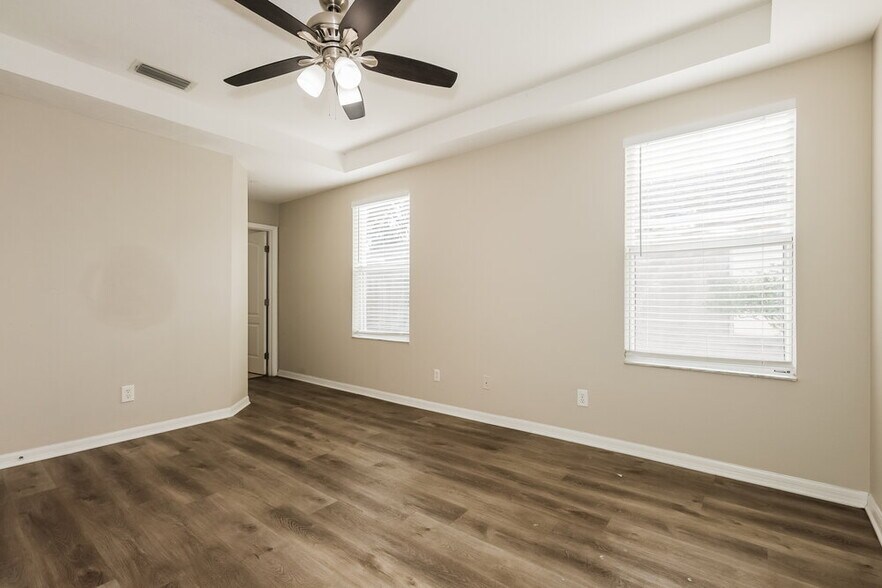 Building Photo - 12614 Montford Ln