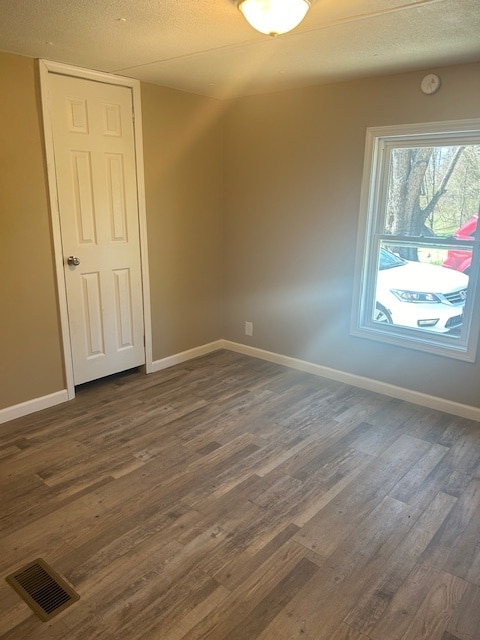 Building Photo - 1656 Weaver Branch Rd