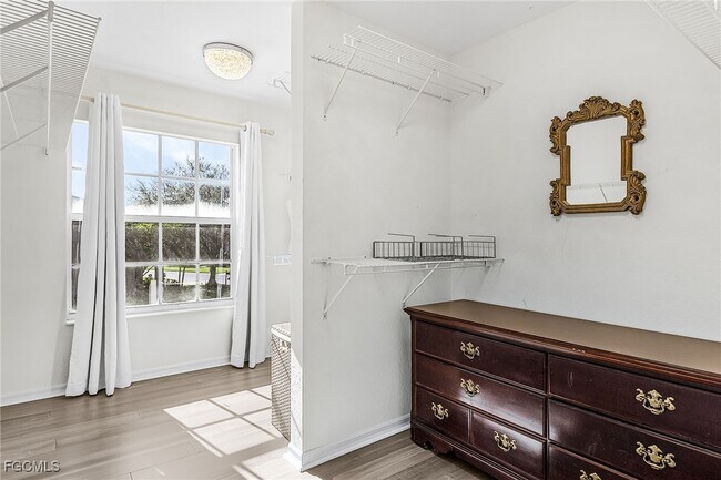 Building Photo - 9021 Falcon Pointe Loop