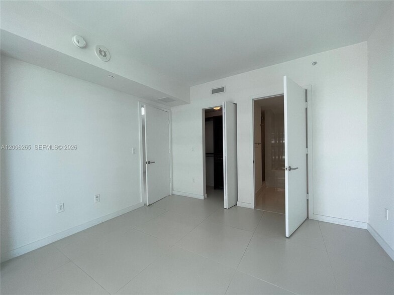 Building Photo - 1300 S Miami Ave