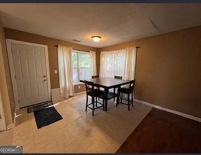 Building Photo - 3955 Cypress Pointe Dr