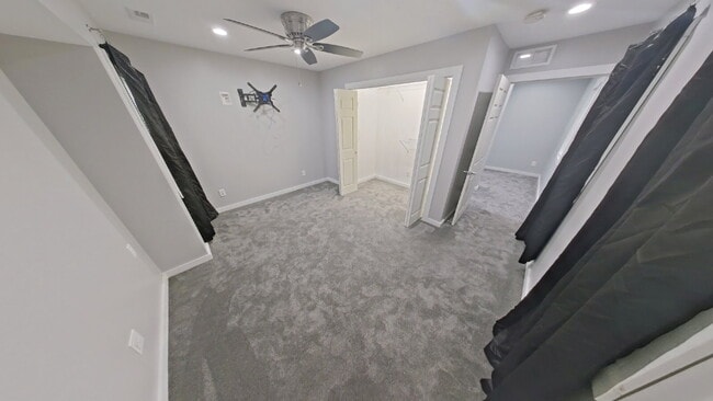 Building Photo - 1423 Ruffner Ave