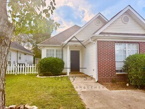 Building Photo - 2 bed, 2 bath 1 level home in Helena