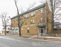 Building Photo - 3958 Drexel-1